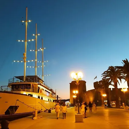 Stella Old Town Trogir, With Balcony Apartment *