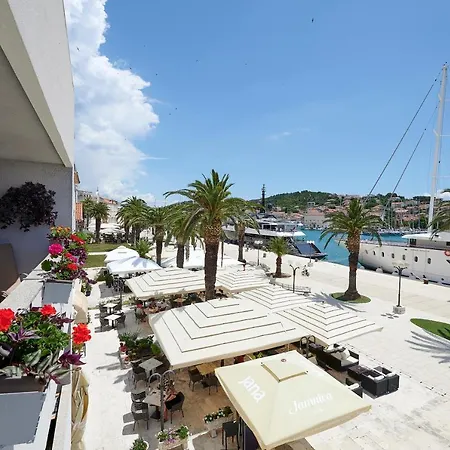 Stella Old Town Trogir, With Balcony * 特罗吉尔