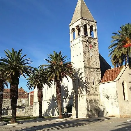 公寓 Stella Old Town Trogir, With Balcony 特罗吉尔