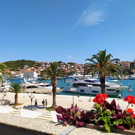 Stella Old Town Trogir, With Balcony 公寓 特罗吉尔