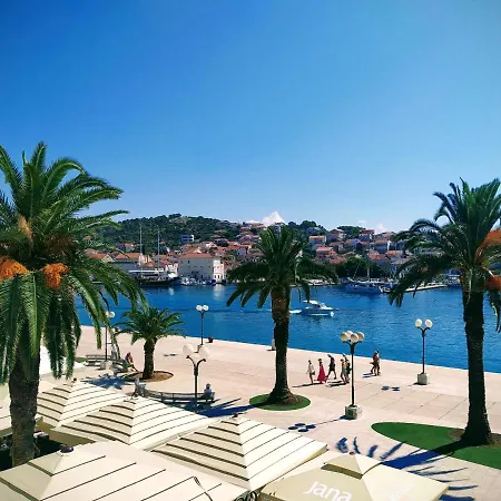 Stella Old Town Trogir, With Balcony * 特罗吉尔