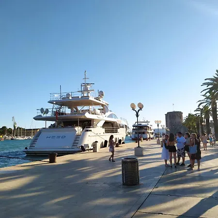 Stella Old Town Trogir, With Balcony アパート *