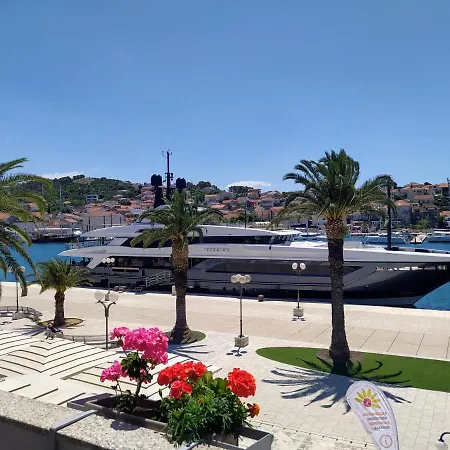 アパート Stella Old Town Trogir, With Balcony