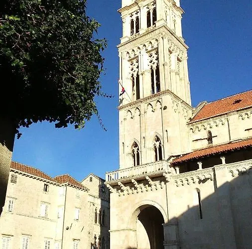 Stella Old Town Trogir, With Balcony شقة